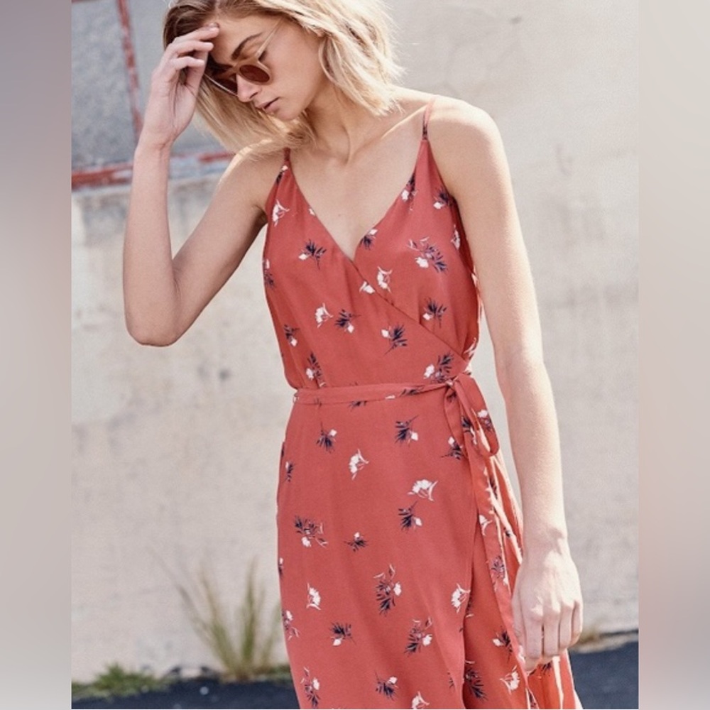 Amour Vert Silk Midi Wrap Floral Varden Dress, Size M, Excellent Condition